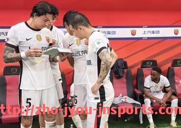 jiuyou九游娱乐-湖人队与火箭队现役球员名单对比解析